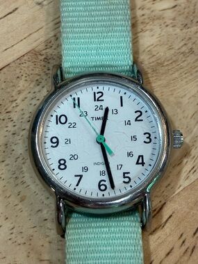 Timex Ladies Military Indiglo Watch Water Resistant 30 Meters T2P073